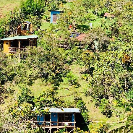 La Casa De Loto Retreat Guatapé Esterno foto
