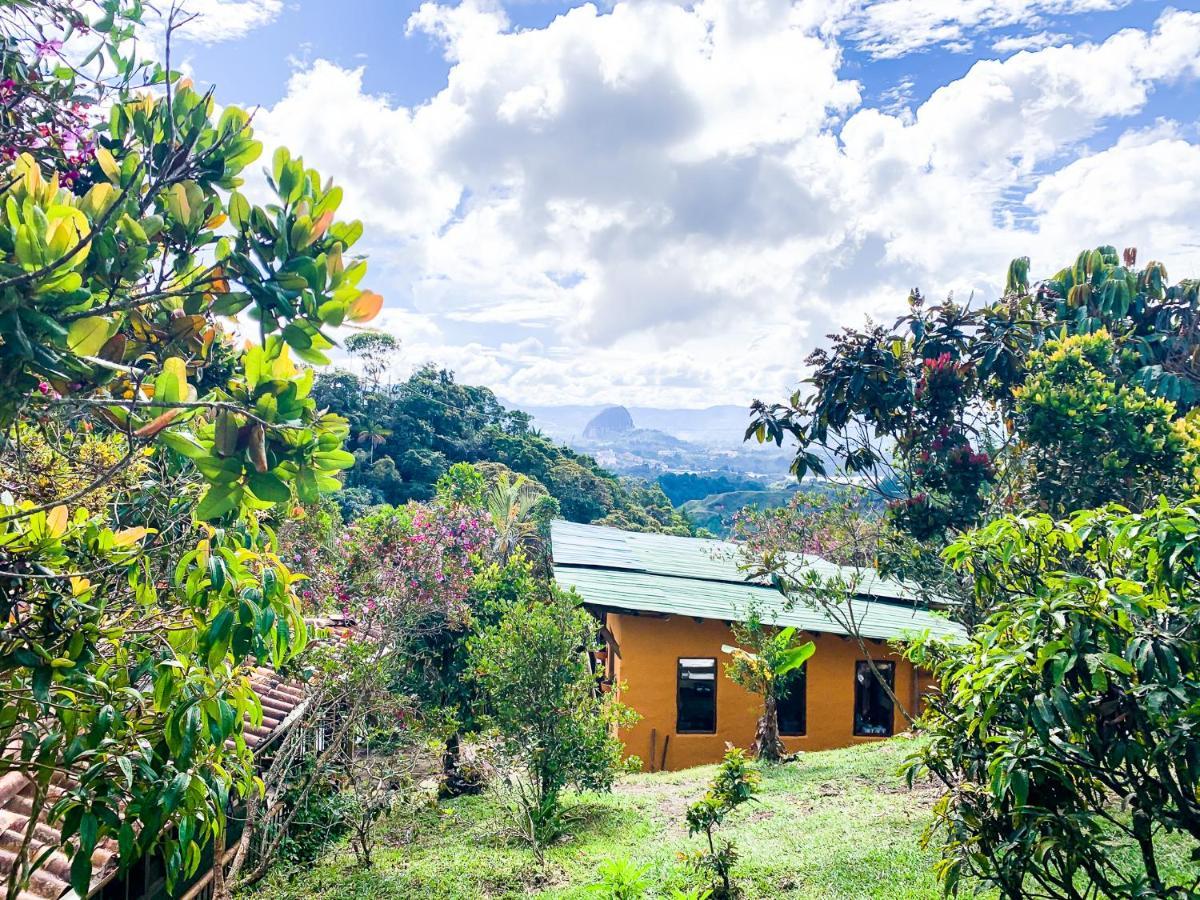 La Casa De Loto Retreat Guatapé Esterno foto