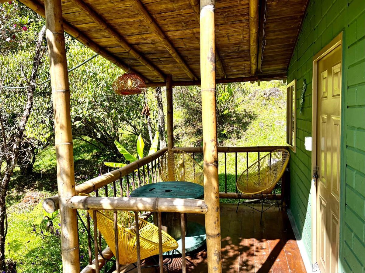 La Casa De Loto Retreat Guatapé Esterno foto