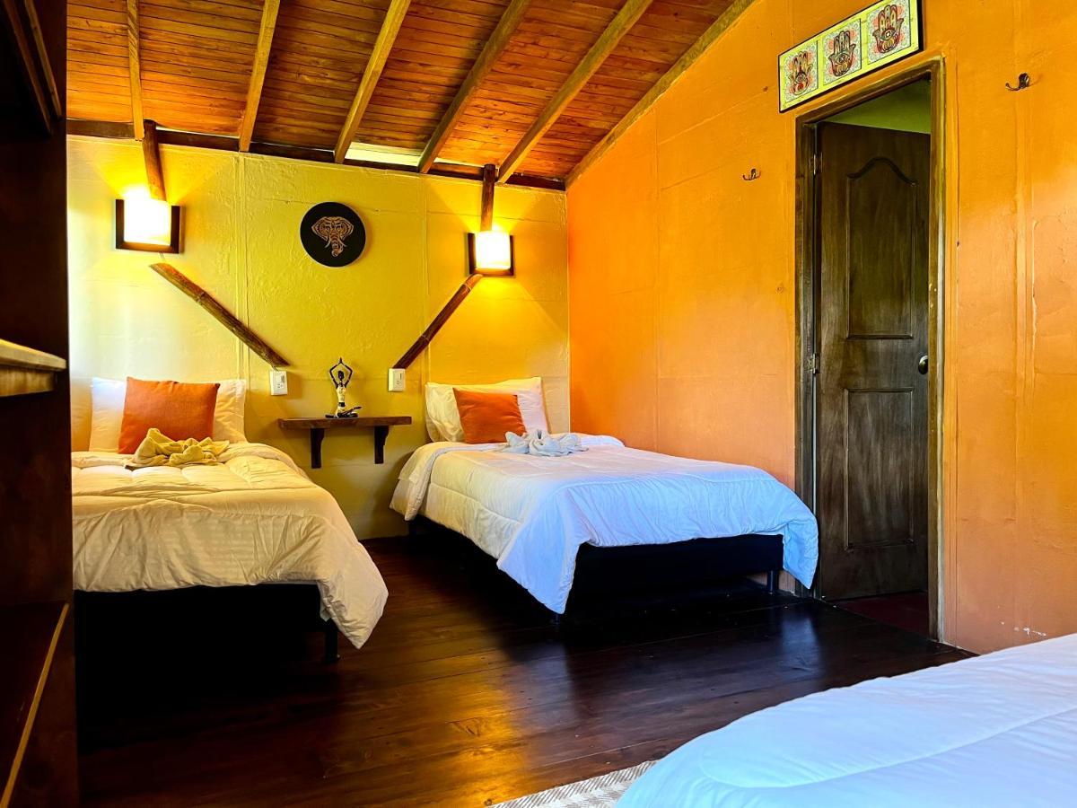 La Casa De Loto Retreat Guatapé Esterno foto